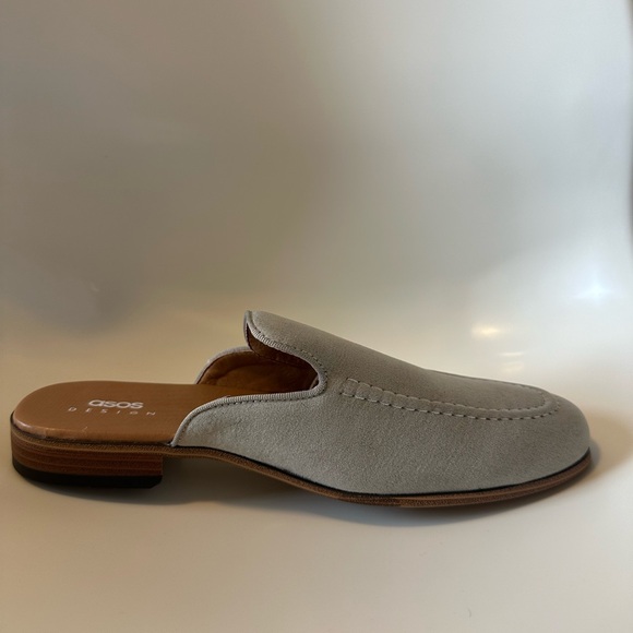 ASOS DESIGN backless mule loafers in stone faux suede with natural sole - Picture 10 of 11